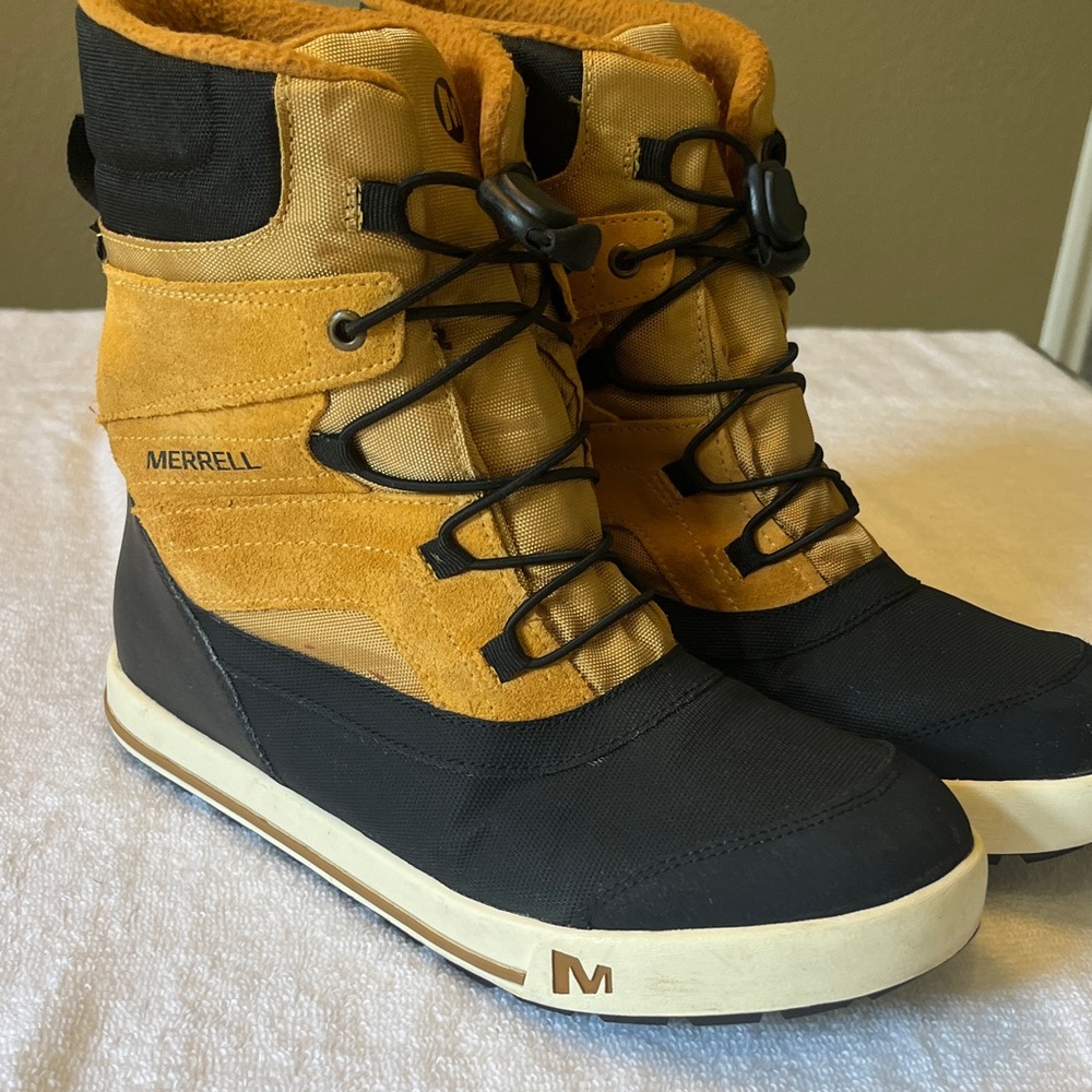 Merrell Black and Tan Outdoor waterproof boots